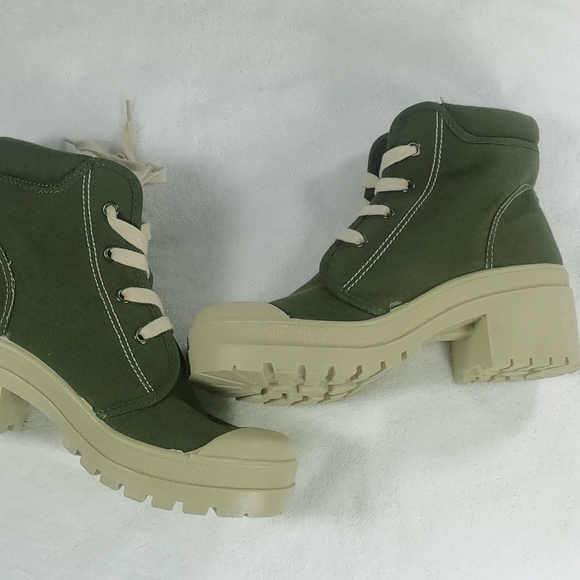 Vintage Your Ft CHINESE LAUNDRY Army Green - Picture 3 of 4